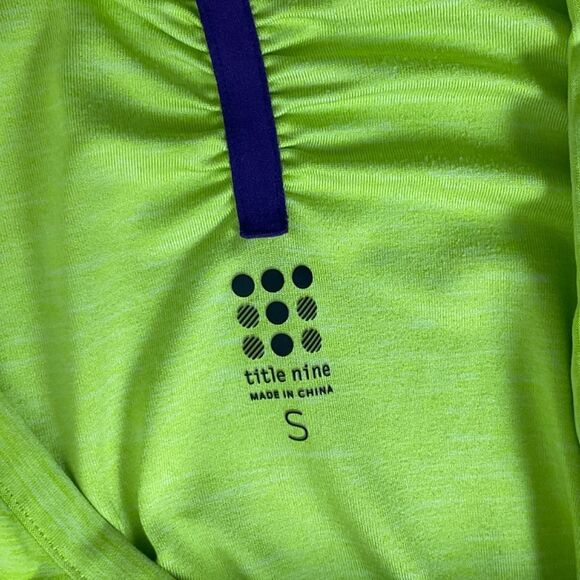 Title Nine Long Sleeve Ruched Tee - Picture 5 of 7